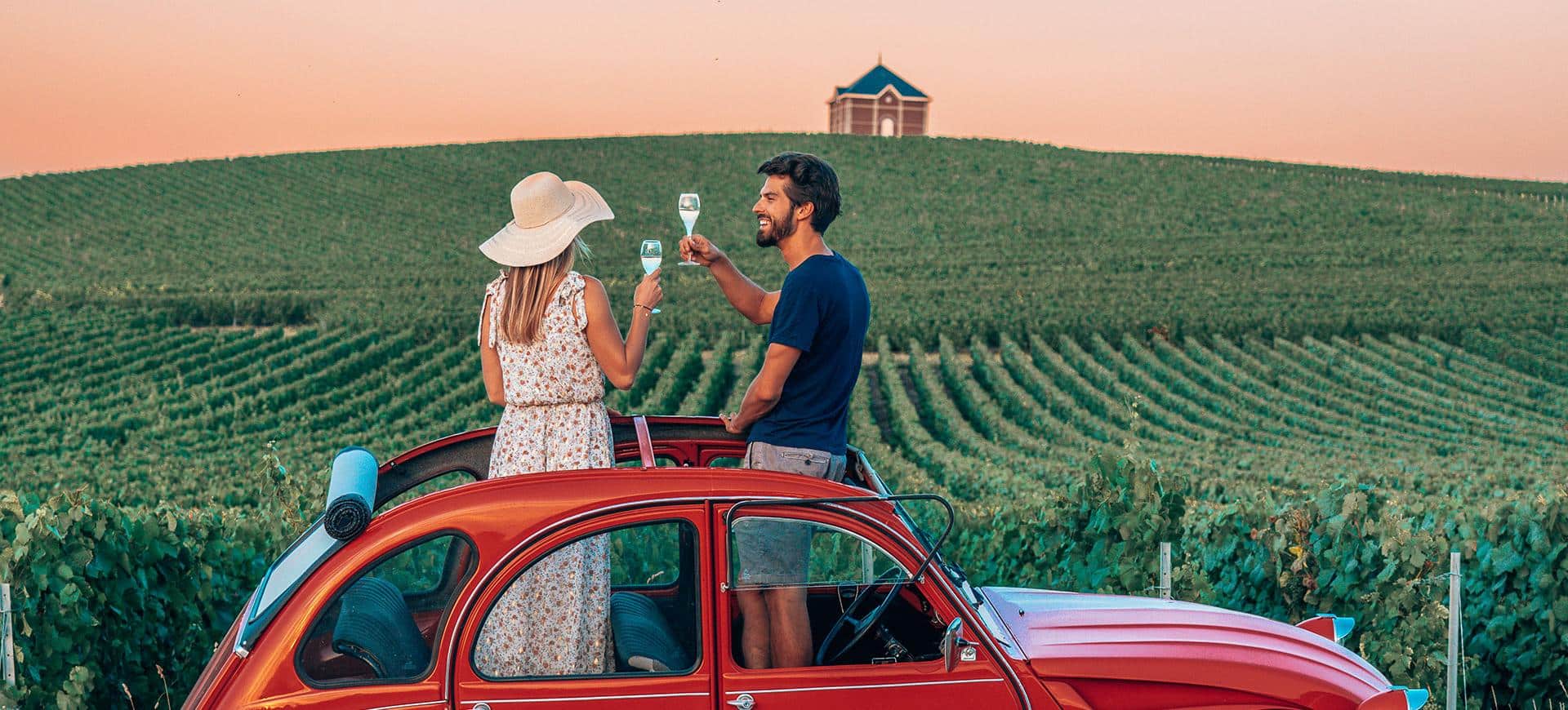 Balade romantique en Champagne © Les droners