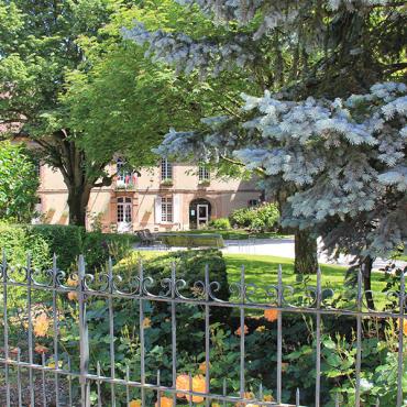 jardin de lhotel de ville 3cville de sezanne - Tourisme dans la Marne en Champagne