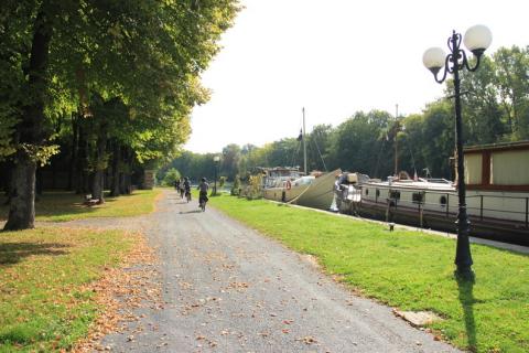 Hautvillers - bord canal